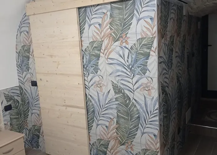 La Casina Al Mare Bed & Breakfast